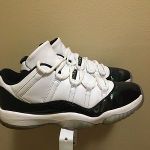 Air Jordan 11 Retro 11 Low "Easter" Emerald Green